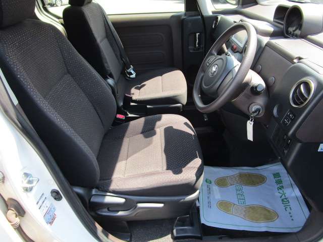 トヨタ スペイド １．５ Ｆ H24年 (関東) 99