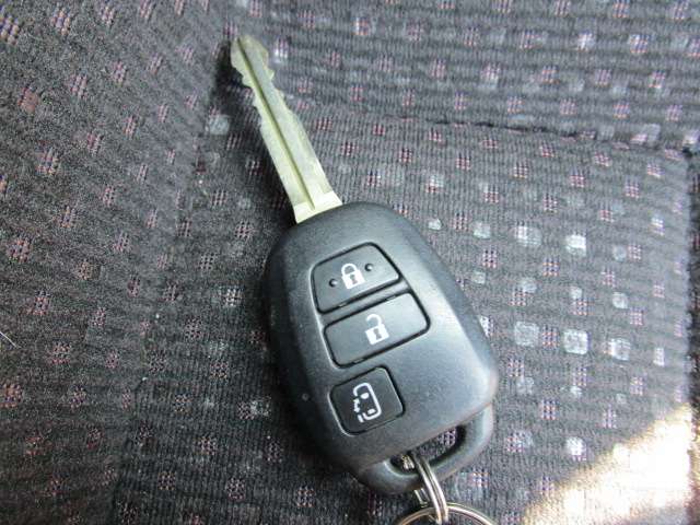 トヨタ スペイド １．５ Ｆ H24年 (関東) 99