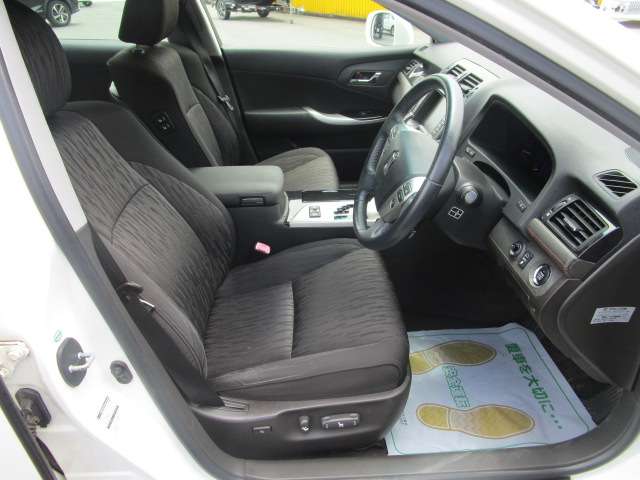 トヨタ クラウンアスリート ２．５ H22年 (関東) 99