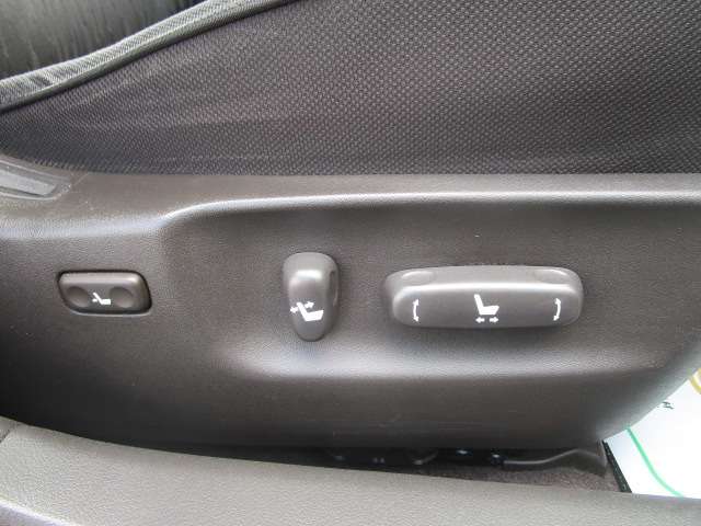 トヨタ クラウンアスリート ２．５ H22年 (関東) 99