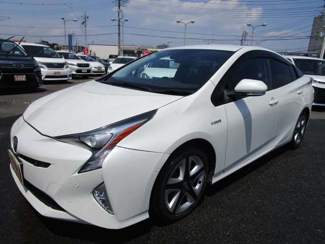 トヨタ プリウス １．８ Ａ H28年 (関東) 99
