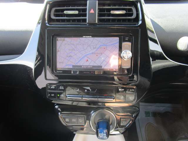 トヨタ プリウス １．８ Ａ H28年 (関東) 99