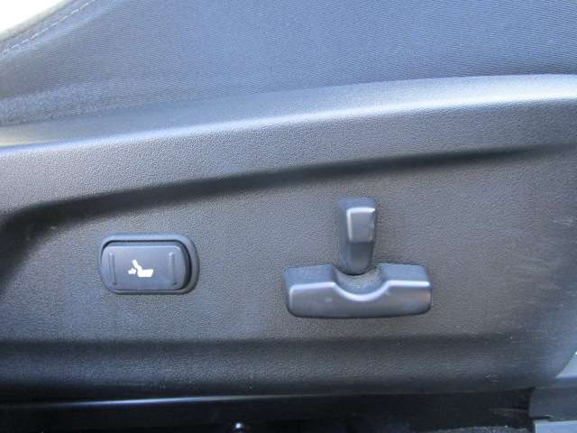 スバル レガシィツーリングワゴン ２．５ Ｉ アイサイト ４ＷＤ H24年 (関東) 99