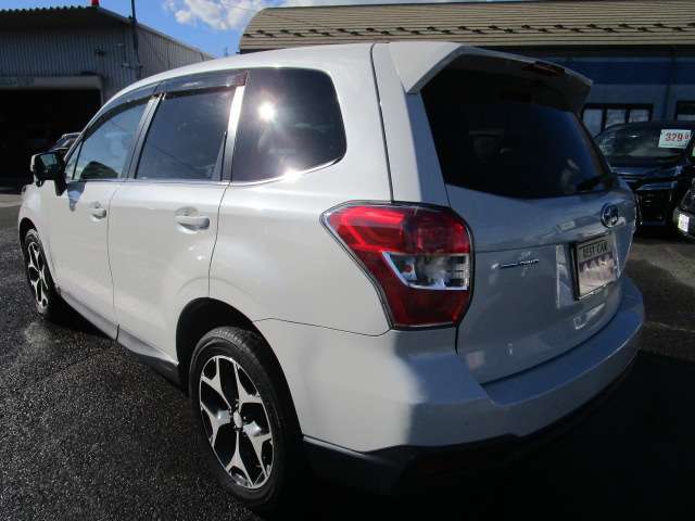 スバル フォレスター ２．０ Ｓ リミテッド ４ＷＤ H27年 (関東) 99