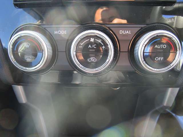 スバル フォレスター ２．０ Ｓ リミテッド ４ＷＤ H27年 (関東) 99