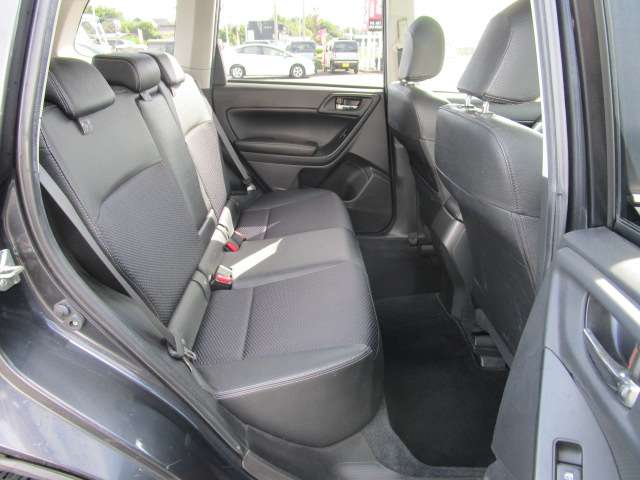 スバル フォレスター ２．０ＸＴ アイサイト ４ＷＤ H25年 (関東) 99