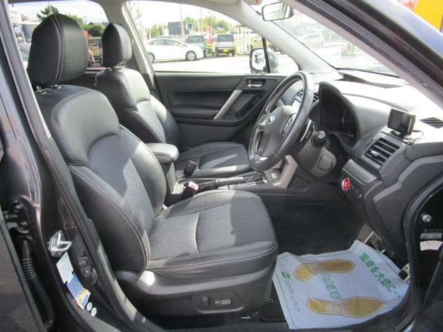 スバル フォレスター ２．０ＸＴ アイサイト ４ＷＤ H25年 (関東) 99