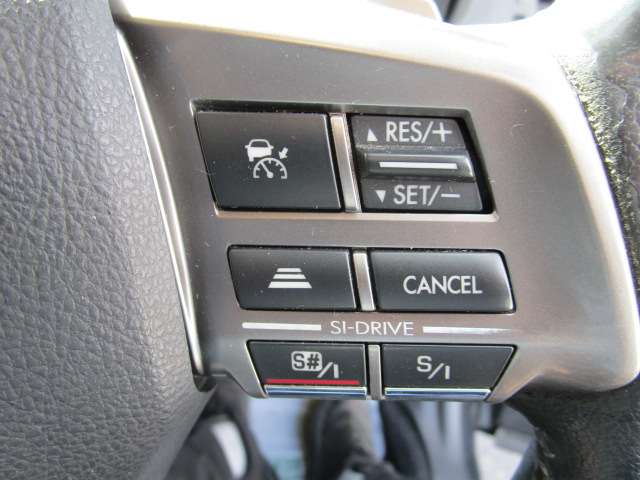 スバル フォレスター ２．０ＸＴ アイサイト ４ＷＤ H25年 (関東) 99