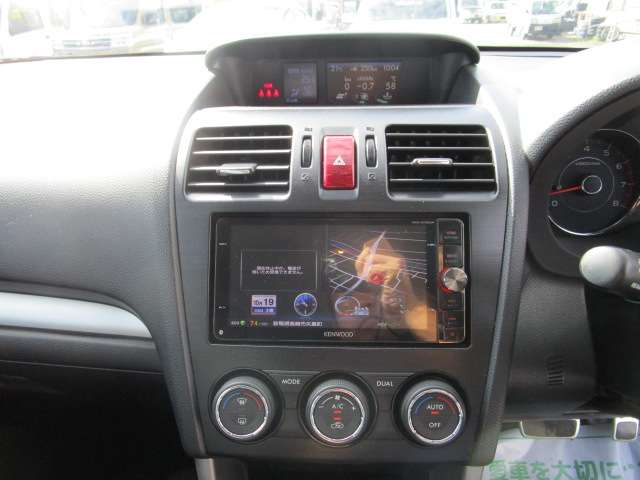 スバル フォレスター ２．０ＸＴ アイサイト ４ＷＤ H25年 (関東) 99