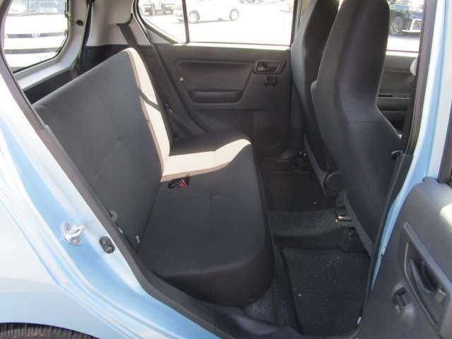 ダイハツ ミラ　イース ６６０ Ｌ ＳＡＩＩＩ H29年 (関東) 99