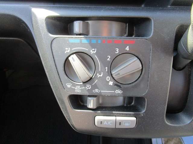 ダイハツ ミラ　イース ６６０ Ｌ ＳＡＩＩＩ H29年 (関東) 99