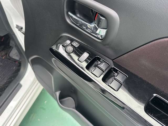 スズキ ワゴンＲ ６６０ スティングレー ハイブリッド Ｔ H29年 (東海) 99