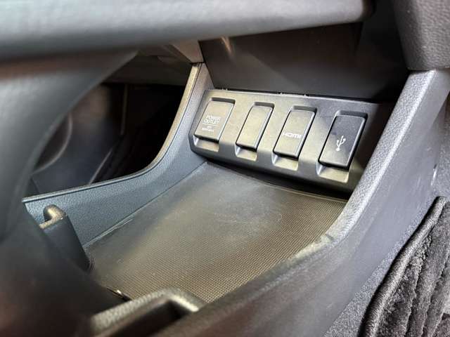 ホンダ ヴェゼル １．５ ハイブリッド ＲＳ ホンダセンシング R2年 (東北) 99