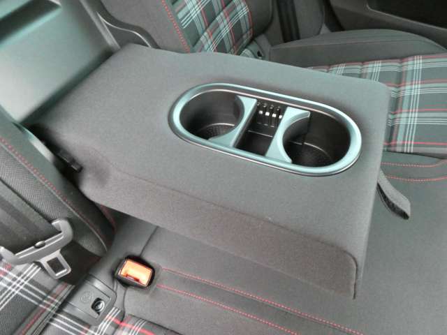 フォルクスワーゲン ゴルフ ＧＴＩ H28年 (関東) 99