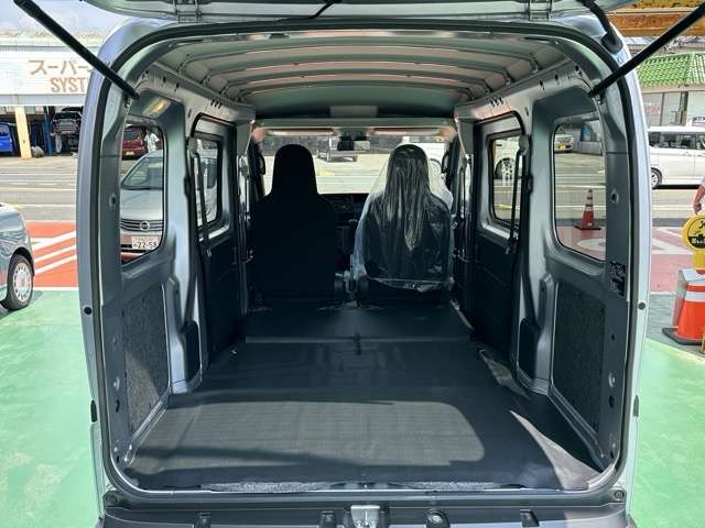 ダイハツ ハイゼットカーゴ ６６０ デラックス ４ＷＤ R5年 (東海) 99