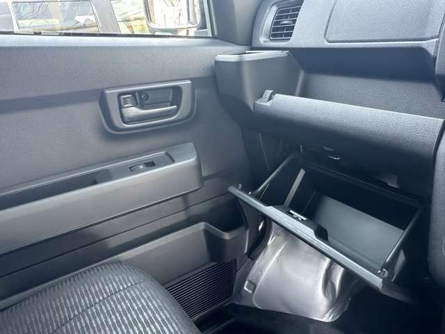 ダイハツ ハイゼットカーゴ ６６０ デラックス ４ＷＤ R5年 (東海) 99