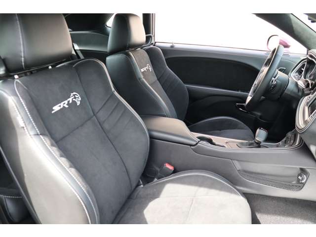 ダッジ チャレンジャー ＳＲＴ ヘルキャット R4年 (東海) 99