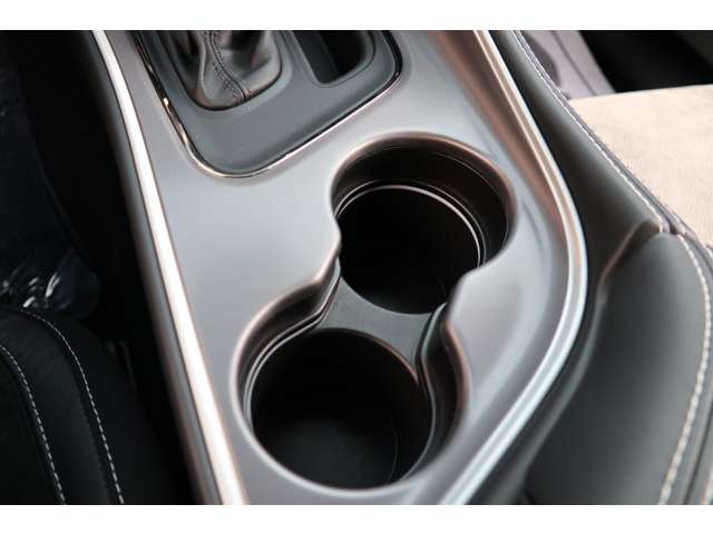 ダッジ チャレンジャー ＳＲＴ ヘルキャット R4年 (東海) 99