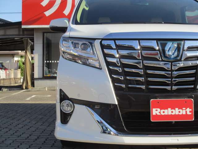 トヨタ アルファード　ハイブリッド ハイブリッド ２．５ Ｘ Ｅ－ＦＯＵＲ ４ＷＤ H29年 (中国) 99