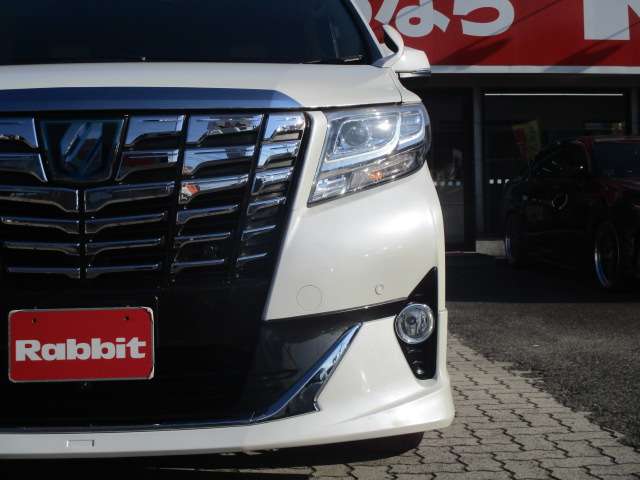 トヨタ アルファード　ハイブリッド ハイブリッド ２．５ Ｘ Ｅ－ＦＯＵＲ ４ＷＤ H29年 (中国) 99