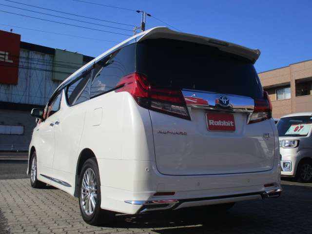 トヨタ アルファード　ハイブリッド ハイブリッド ２．５ Ｘ Ｅ－ＦＯＵＲ ４ＷＤ H29年 (中国) 99