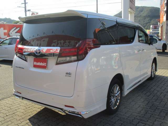 トヨタ アルファード　ハイブリッド ハイブリッド ２．５ Ｘ Ｅ－ＦＯＵＲ ４ＷＤ H29年 (中国) 99
