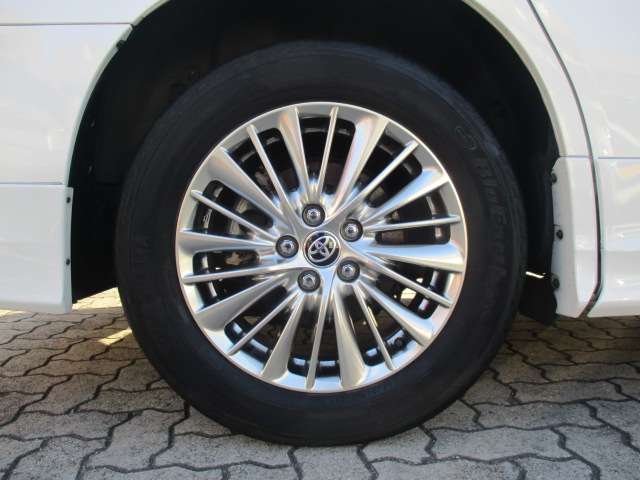 トヨタ アルファード　ハイブリッド ハイブリッド ２．５ Ｘ Ｅ－ＦＯＵＲ ４ＷＤ H29年 (中国) 99