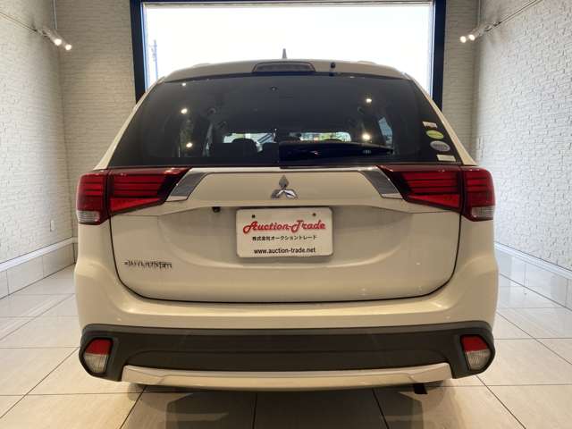 三菱 アウトランダー ２．０ ２０Ｇ セーフティパッケージ H28年 (九州・沖縄) 99