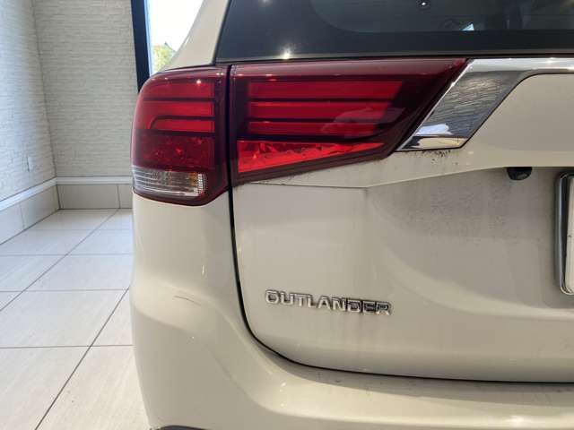 三菱 アウトランダー ２．０ ２０Ｇ セーフティパッケージ H28年 (九州・沖縄) 99