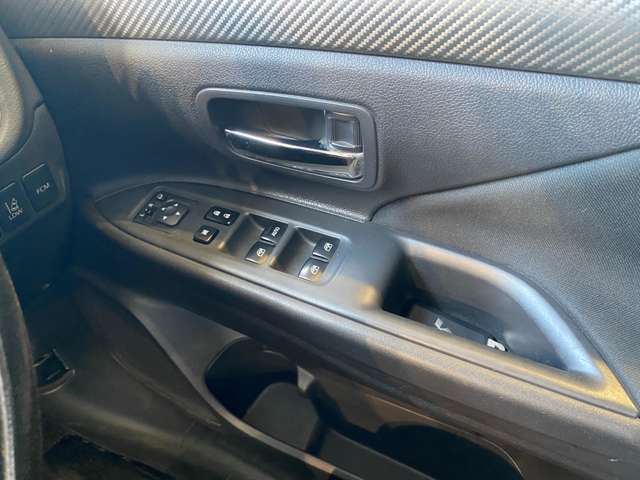 三菱 アウトランダー ２．０ ２０Ｇ セーフティパッケージ H28年 (九州・沖縄) 99