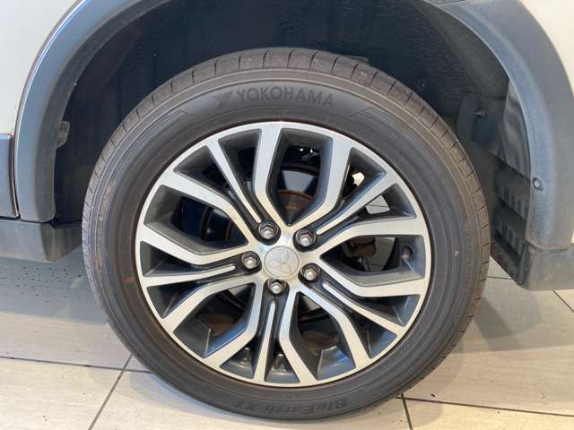 三菱 アウトランダー ２．０ ２０Ｇ セーフティパッケージ H28年 (九州・沖縄) 99