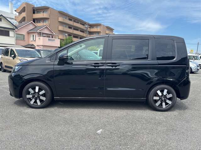 ホンダ フリード　ハイブリッド １．５ Ｅ：ＨＥＶ エアー ＥＸ R7年 (近畿) 99