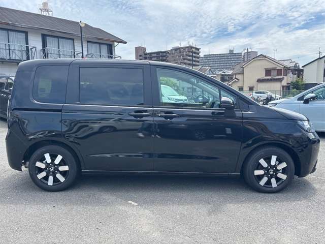 ホンダ フリード　ハイブリッド １．５ Ｅ：ＨＥＶ エアー ＥＸ R7年 (近畿) 99