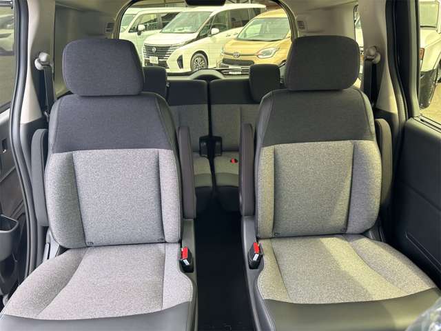 ホンダ フリード　ハイブリッド １．５ Ｅ：ＨＥＶ エアー ＥＸ R7年 (近畿) 99