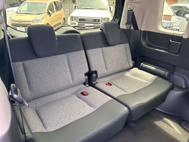 ホンダ フリード　ハイブリッド １．５ Ｅ：ＨＥＶ エアー ＥＸ R7年 (近畿) 99