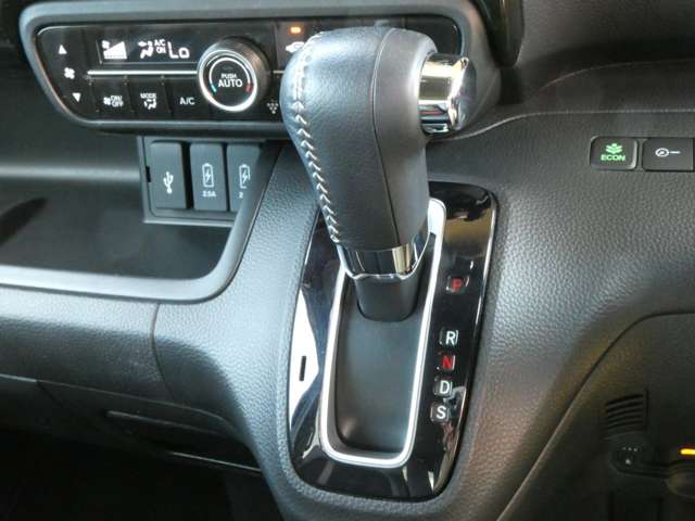 ホンダ Ｎ　ＢＯＸ カスタム ６６０ Ｇ Ｌ ターボ ホンダセンシング R2年 (関東) 99