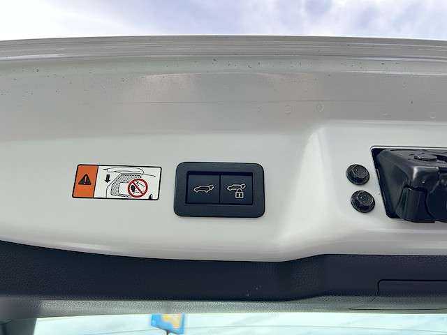 トヨタ プリウス ２．０ Ｚ R7年 () 99