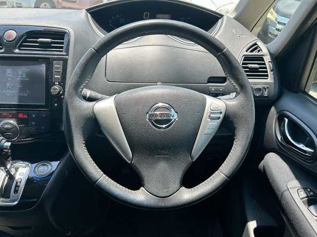 日産 セレナ ２．０ ハイウェイスター Ｓ－ＨＹＢＲＩＤ アドバンストセーフティ パッケージ H26年 (九州・沖縄) 99