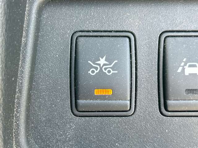 日産 セレナ ２．０ ハイウェイスター Ｓ－ＨＹＢＲＩＤ アドバンストセーフティ パッケージ H26年 (九州・沖縄) 99