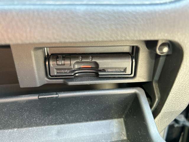 日産 セレナ ２．０ ハイウェイスター Ｓ－ＨＹＢＲＩＤ アドバンストセーフティ パッケージ H26年 (九州・沖縄) 99