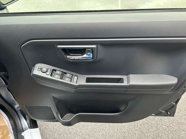 ダイハツ タフト ６６０ Ｇ ダーククロム ベンチャー ４ＷＤ R6年 () 99