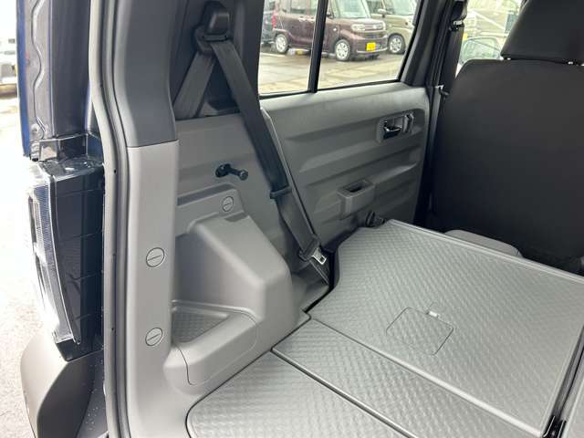 ダイハツ タフト ６６０ Ｇ ダーククロム ベンチャー ４ＷＤ R6年 () 99