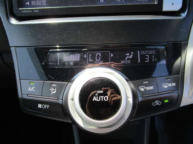 トヨタ プリウスΑ １．８ Ｓ ツーリングセレクション H23年 (関東) 99