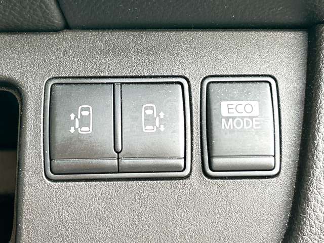 日産 セレナ ２．０ ハイウェイスター Ｓ－ＨＹＢＲＩＤ H25年 (九州・沖縄) 99