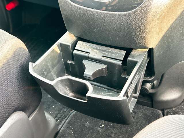 日産 セレナ ２．０ ハイウェイスター Ｓ－ＨＹＢＲＩＤ H25年 (九州・沖縄) 99