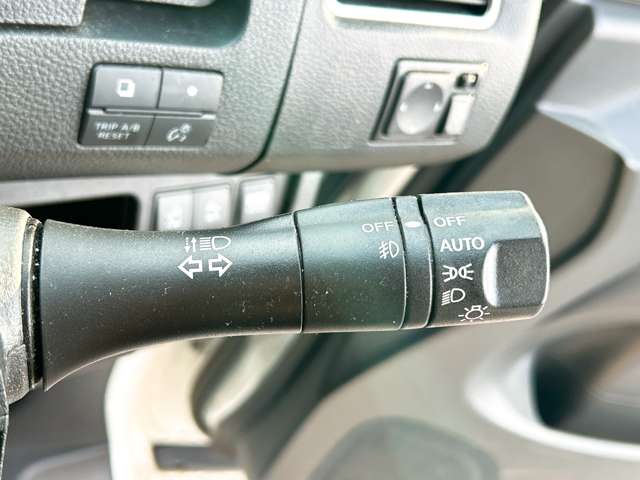 日産 セレナ ２．０ ハイウェイスター Ｓ－ＨＹＢＲＩＤ H25年 (九州・沖縄) 99