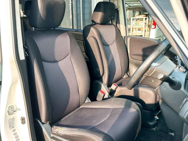 日産 セレナ ２．０ ハイウェイスター Ｓ－ＨＹＢＲＩＤ H25年 (九州・沖縄) 99