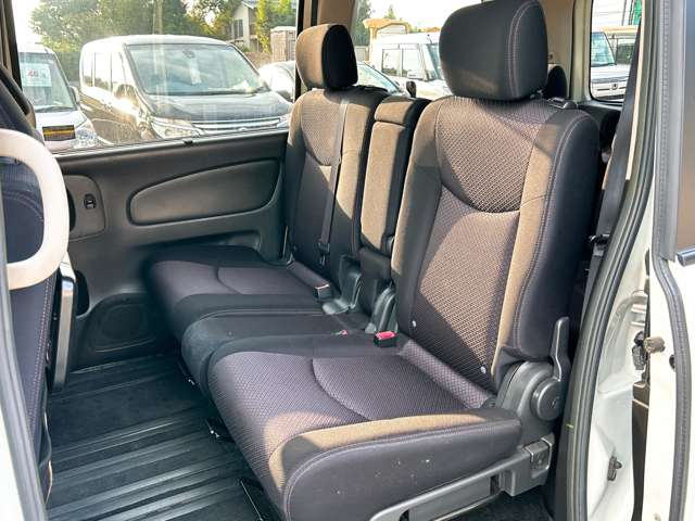 日産 セレナ ２．０ ハイウェイスター Ｓ－ＨＹＢＲＩＤ H25年 (九州・沖縄) 99