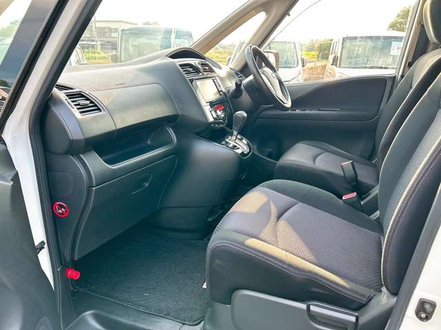 日産 セレナ ２．０ ハイウェイスター Ｓ－ＨＹＢＲＩＤ H25年 (九州・沖縄) 99