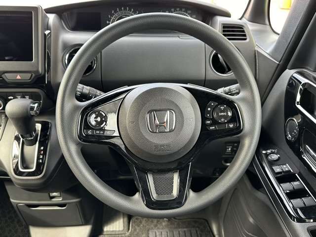 ホンダ Ｎ　ＢＯＸ カスタム ６６０ Ｌ R4年 (東海) 99